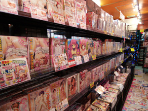Ona Holes at Love Merci in Tokyo
