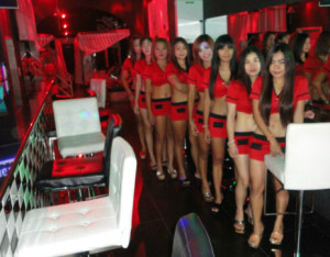 women working at 007 bar in Pattaya