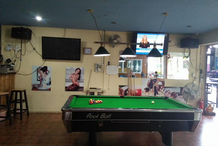 Nutty Park bar in Udon Thani