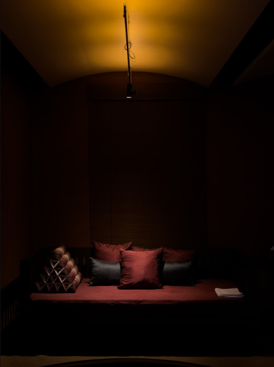 thai style room