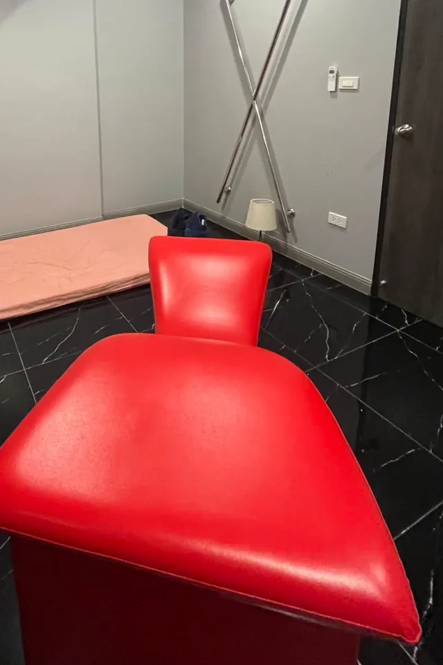 Lola Love BDSM massage in chiang mai