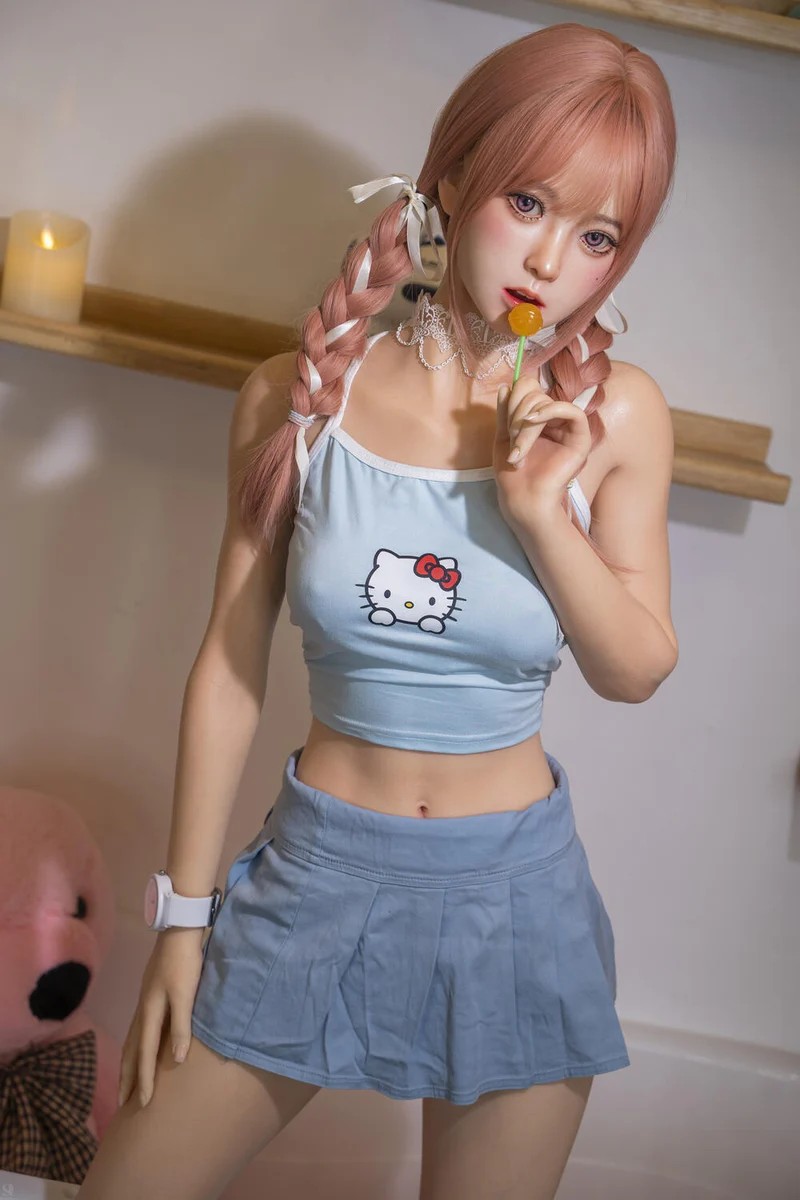 sex doll in short skirt