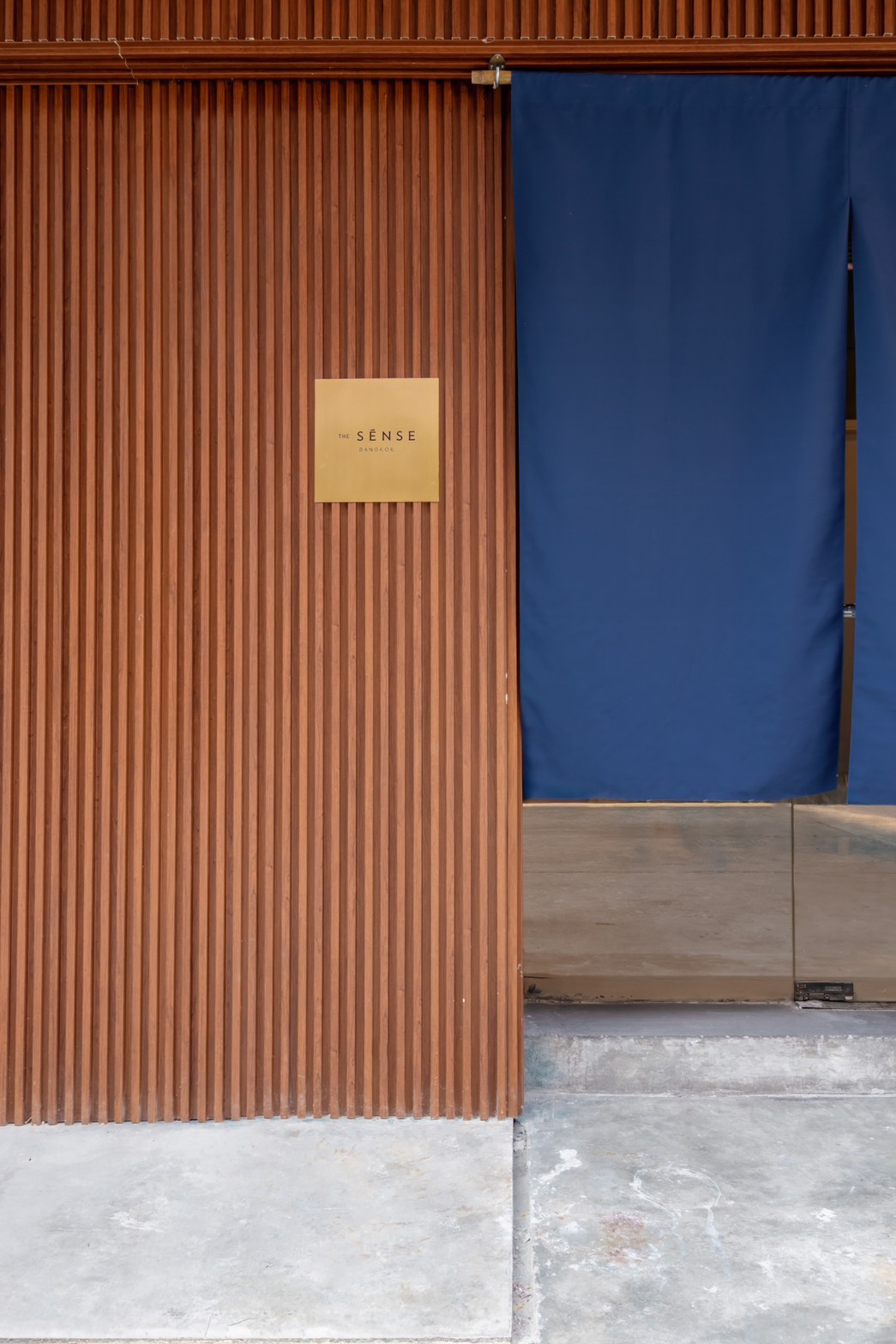 Entrance to The Sense massage in Bangkok