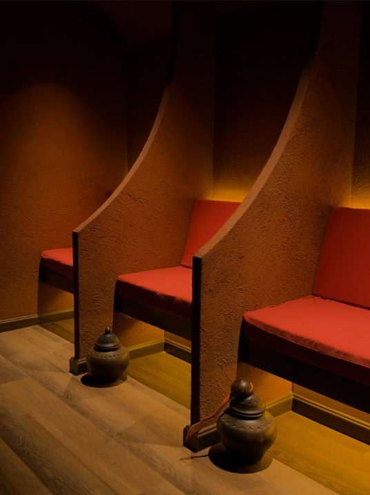 traditional siamese room